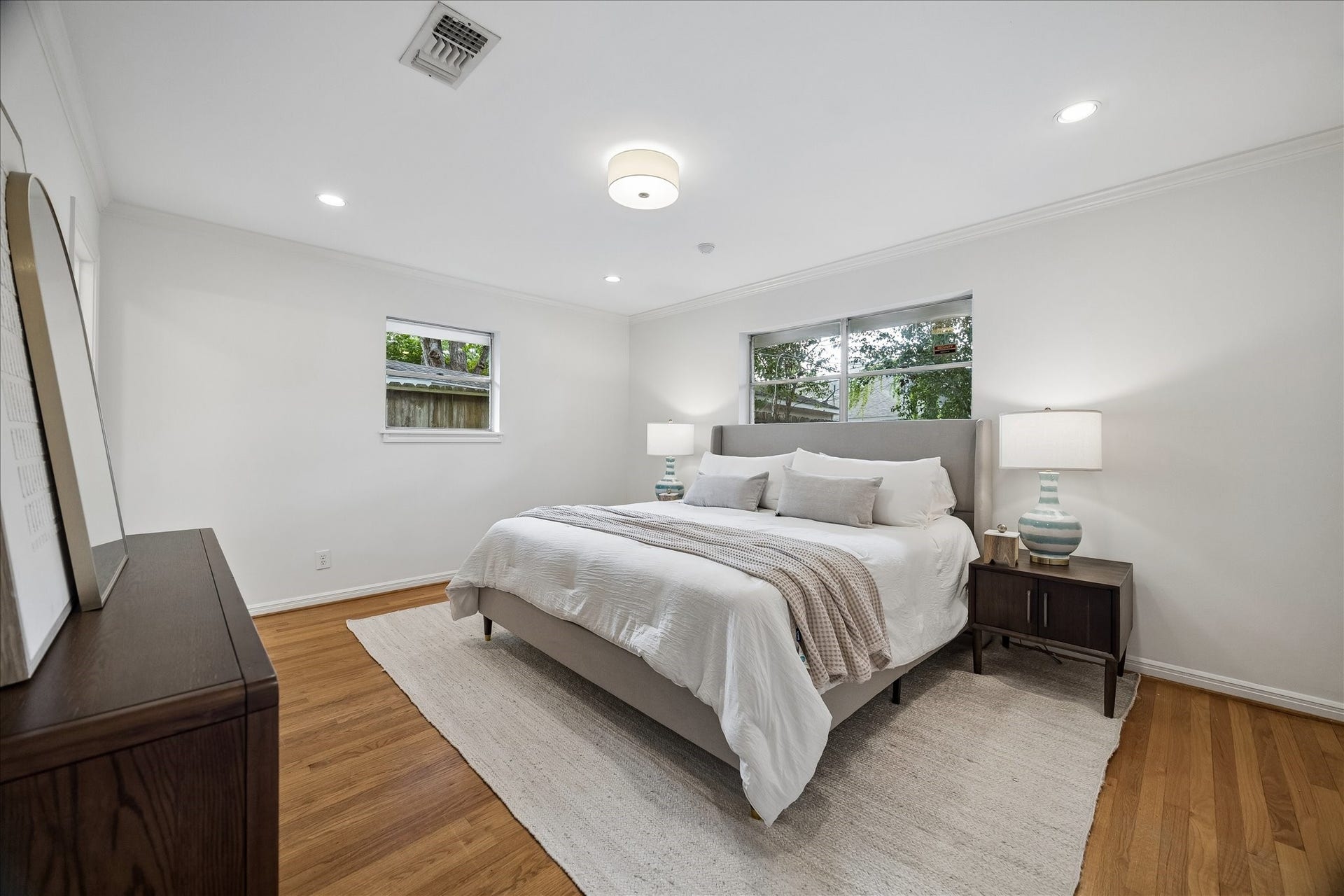 7623 Meadowvale Drive, Houston, TX 77063 7623 Meadowvale Drive, Houston, TX 77063