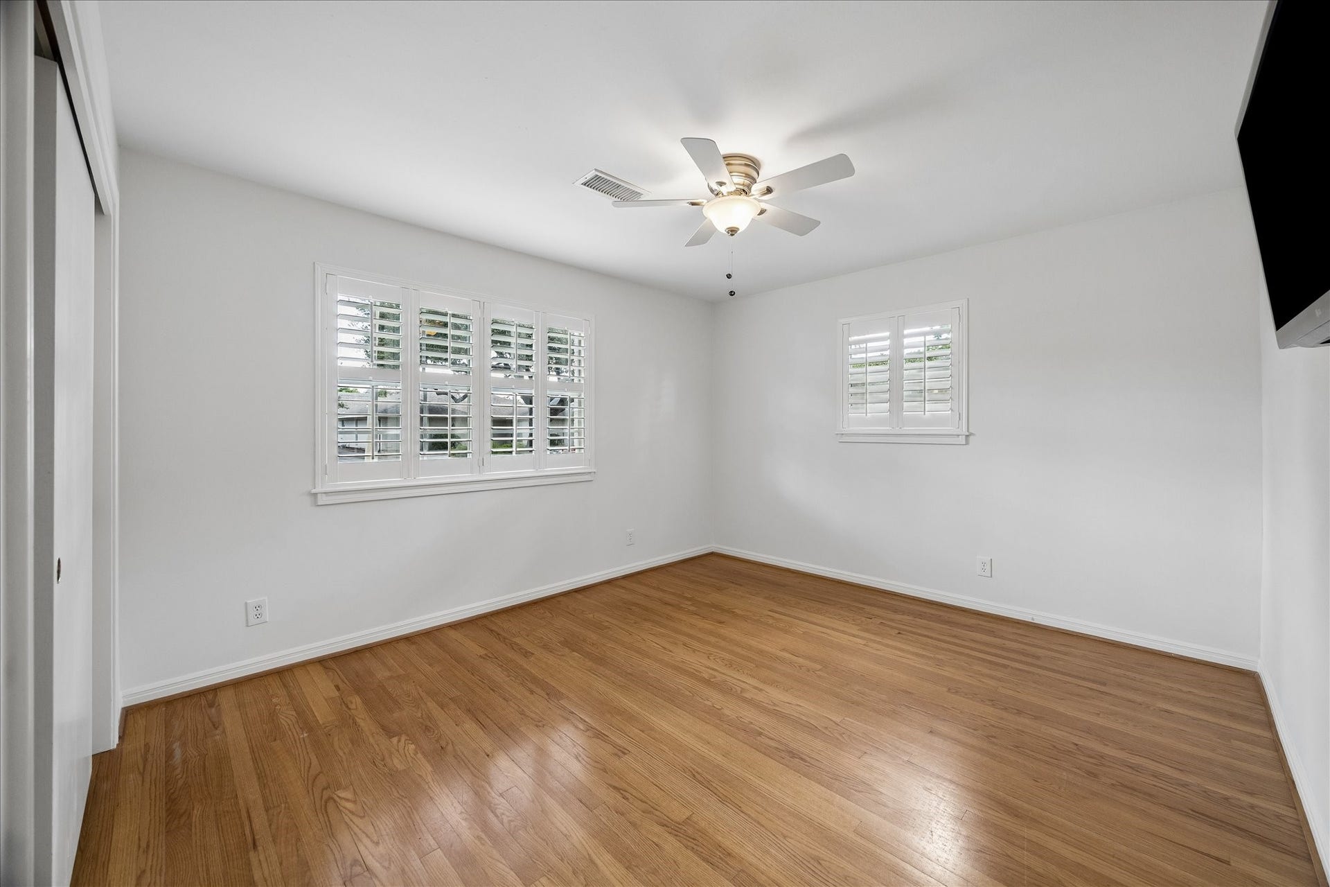 7623 Meadowvale Drive, Houston, TX 77063 7623 Meadowvale Drive, Houston, TX 77063