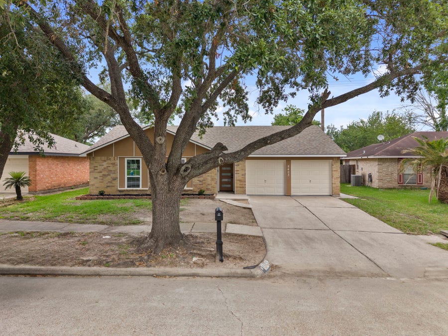 Property photo for 8403 Swan Meadow Lane, Humble, TX