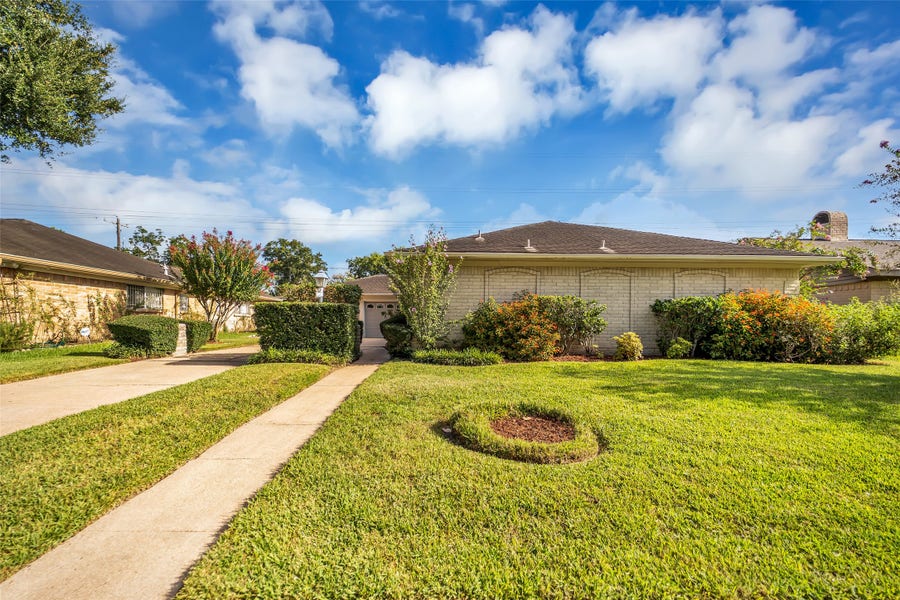 Property photo for 9106 Willow Meadow Drive, Houston, TX