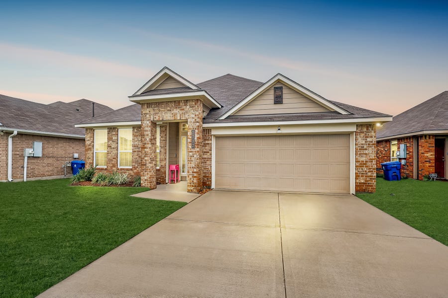 Property photo for 2702 Aquamarine Court, Texas City, TX