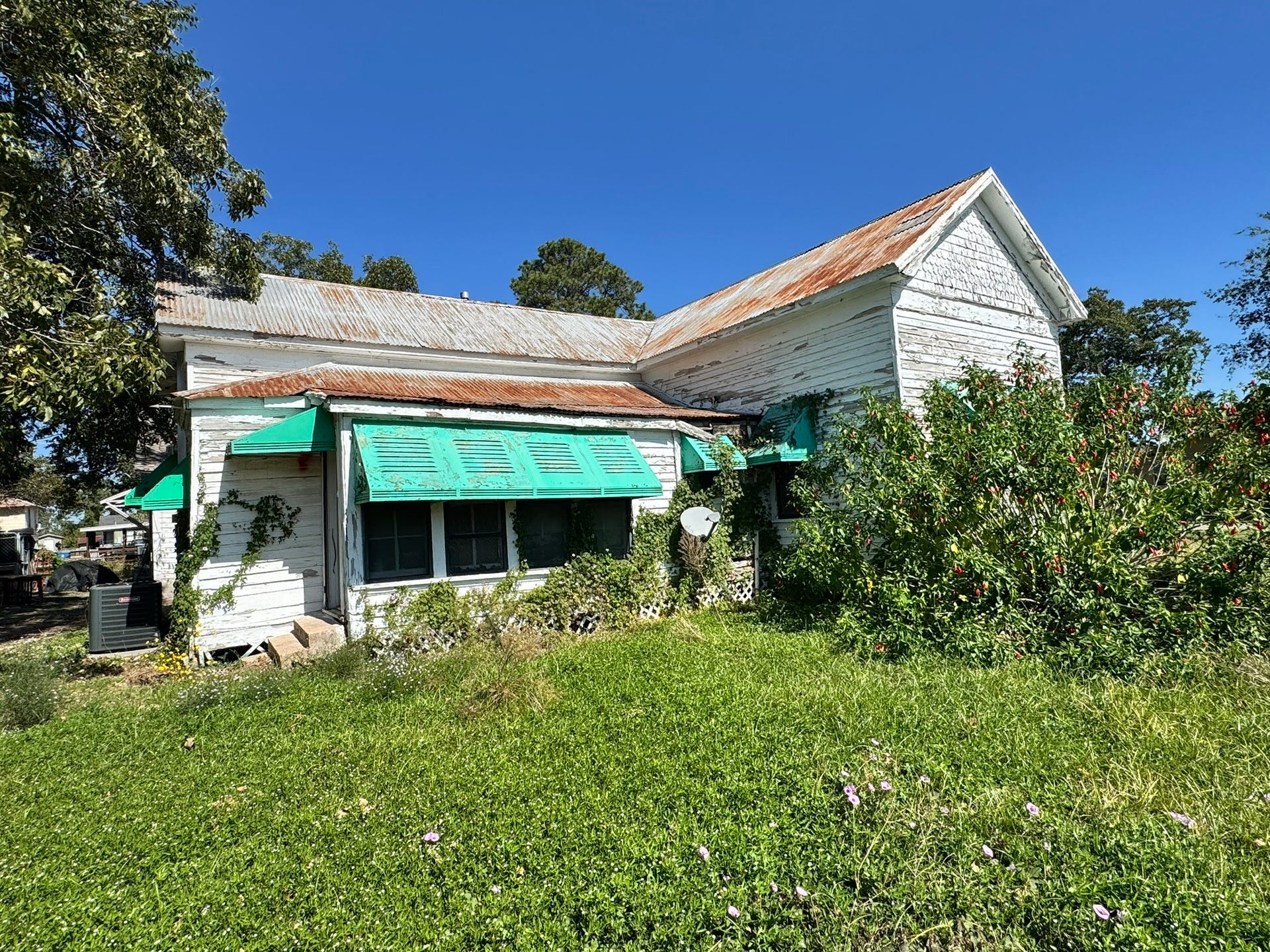 645 7th Street, Hempstead, TX 77445 645 7th Street, Hempstead, TX 77445