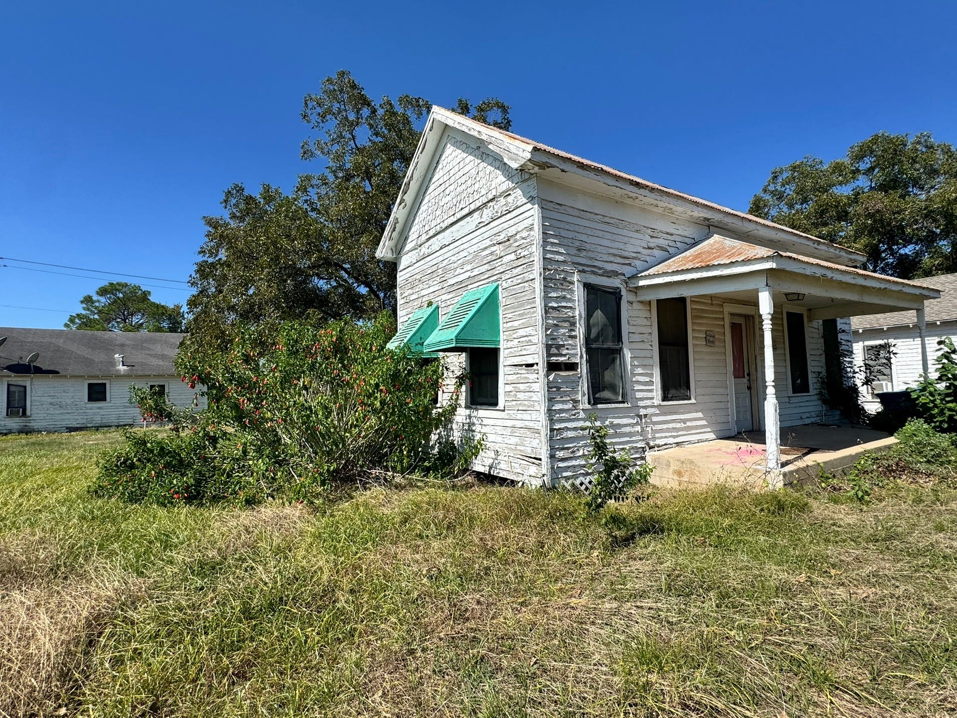 645 7th Street, Hempstead, TX 77445 645 7th Street, Hempstead, TX 77445