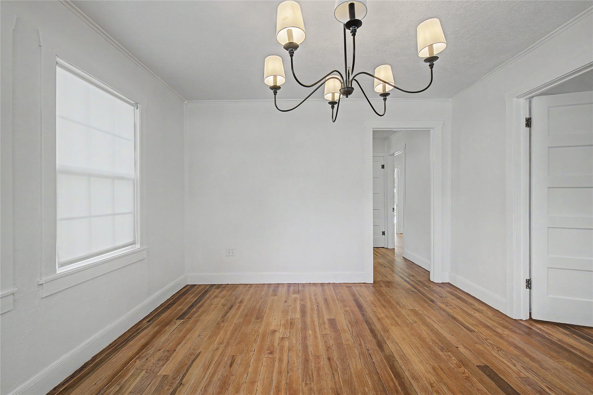 304 Foster Street, Tomball, TX 77375 304 Foster Street, Tomball, TX 77375