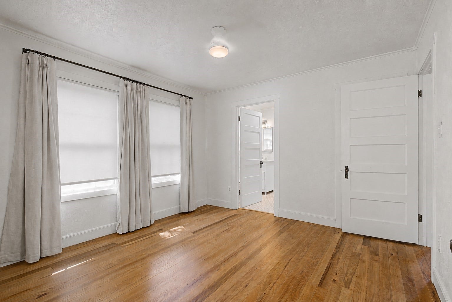 304 Foster Street, Tomball, TX 77375 304 Foster Street, Tomball, TX 77375