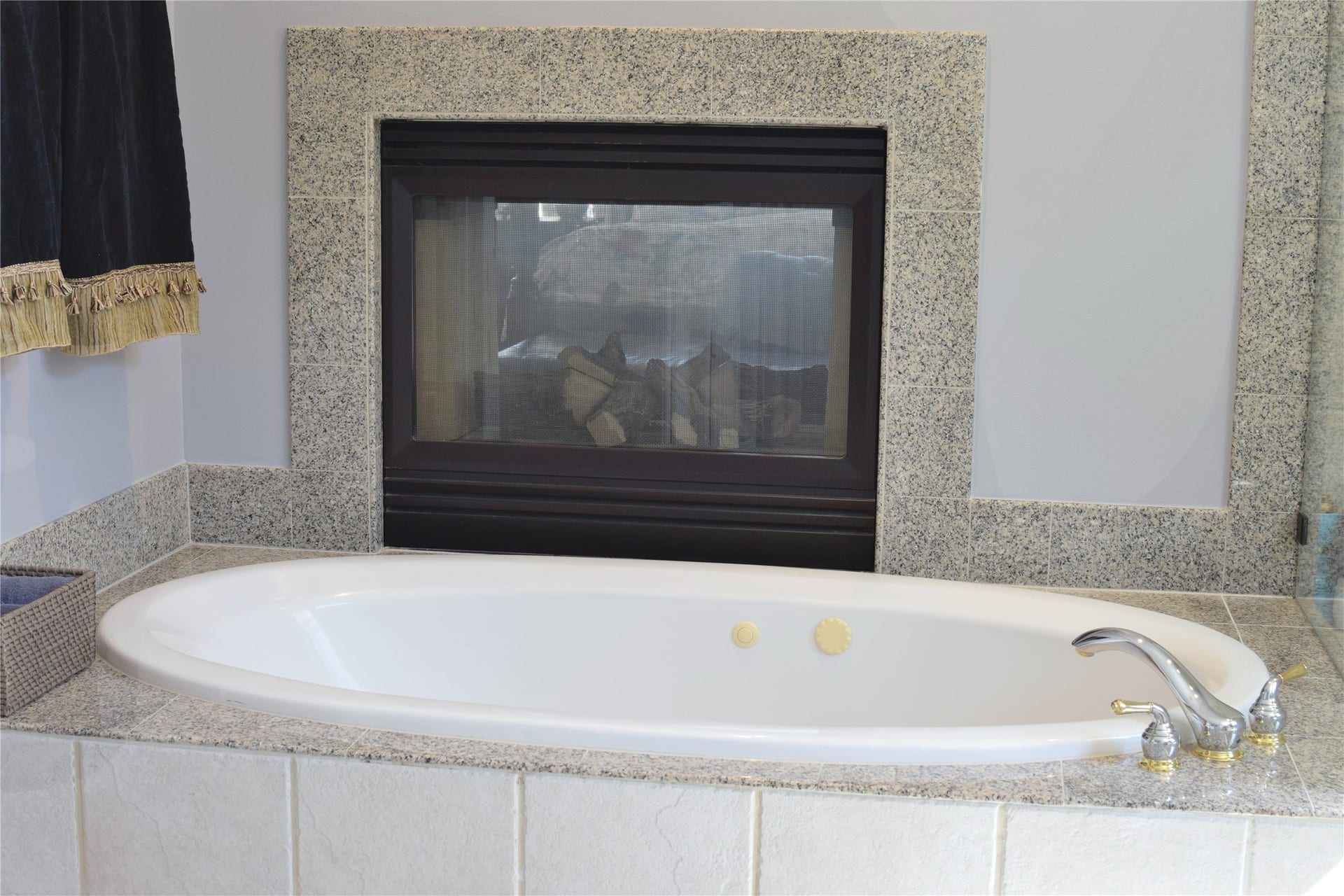 3010 Acorn Wood Way, Houston, TX 77059 Fireplace by the Bathtub