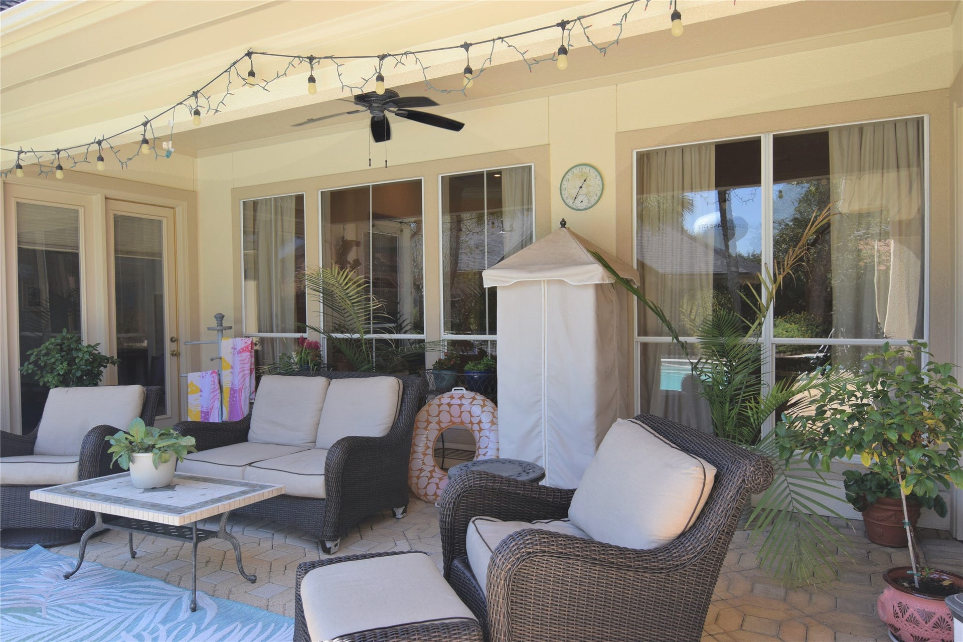 3010 Acorn Wood Way, Houston, TX 77059 Lots of Outdoor Space with Fans