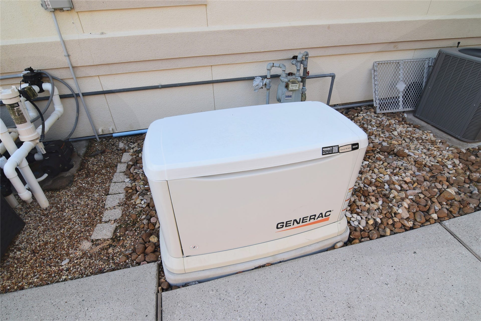 3010 Acorn Wood Way, Houston, TX 77059 Whole-House Generator