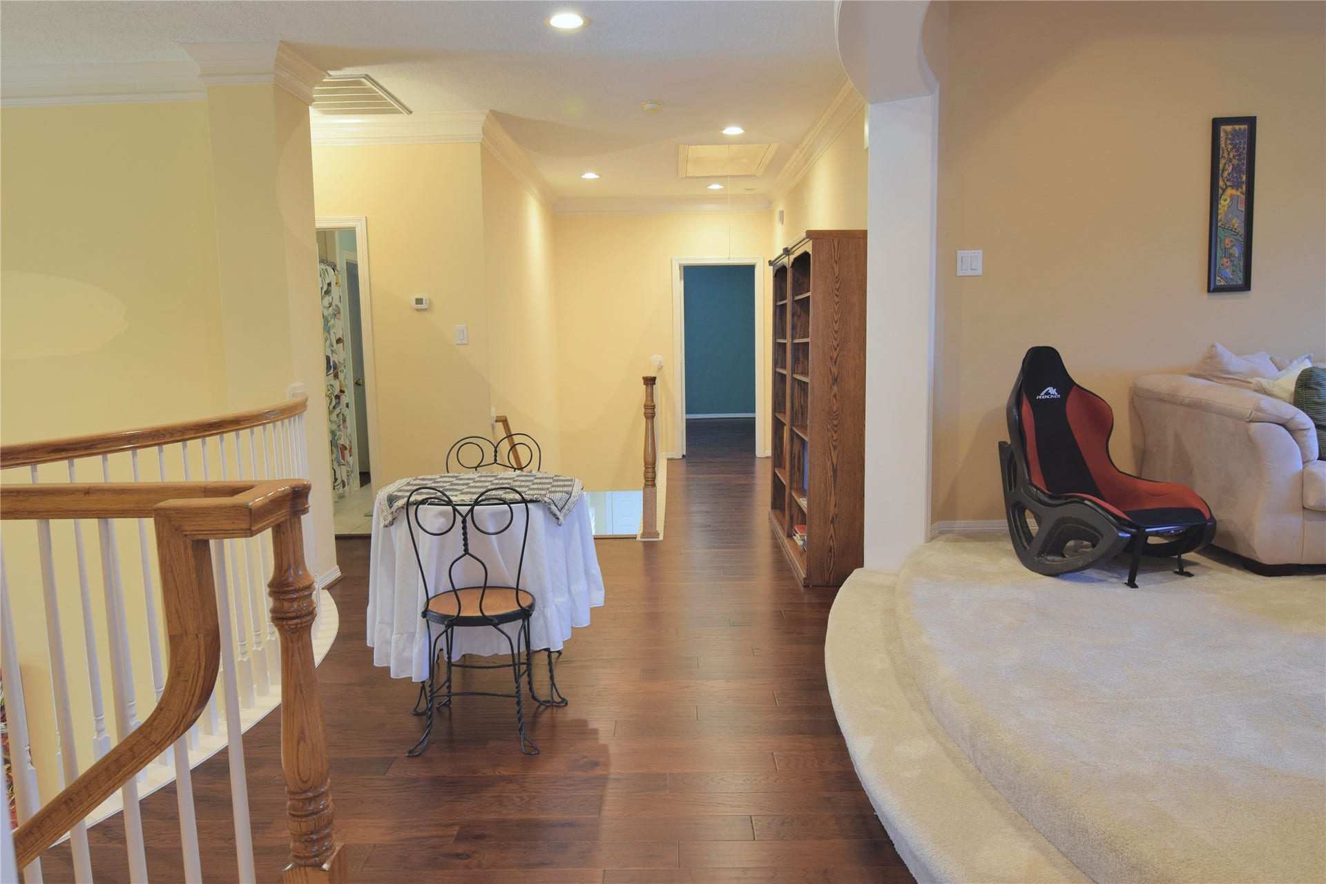 3010 Acorn Wood Way, Houston, TX 77059 Upstairs Landing