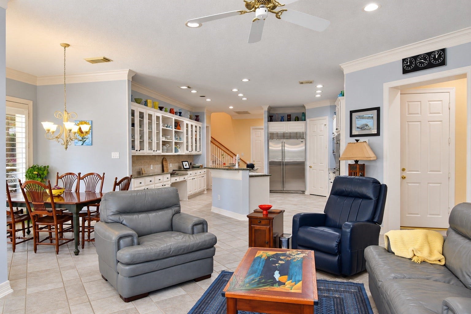 3010 Acorn Wood Way, Houston, TX 77059 Open Concept Living