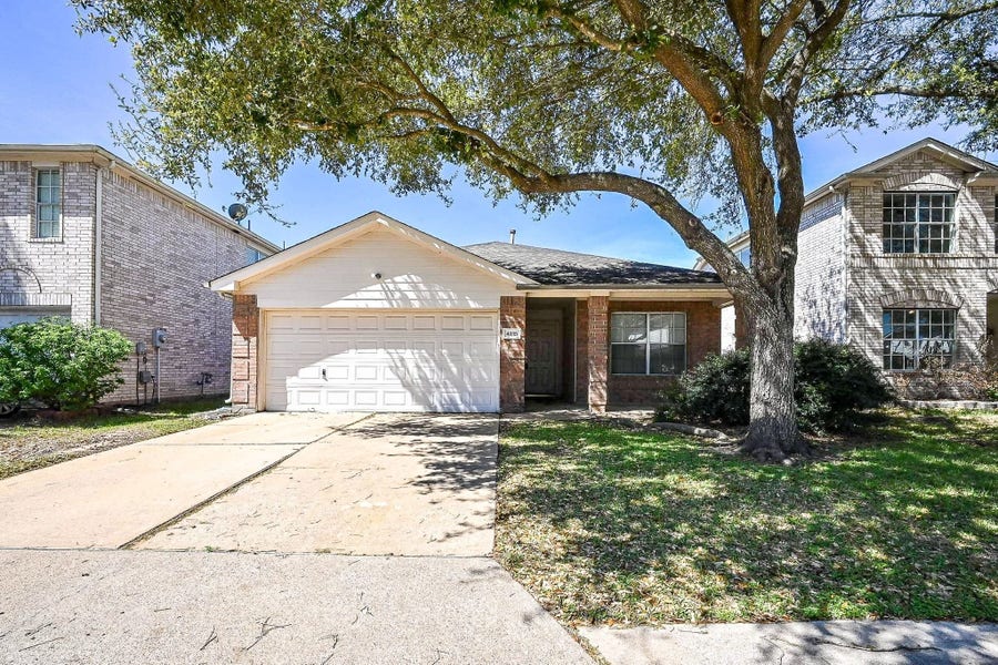 Property photo for 4815 Monarch Glen Lane, Katy, TX