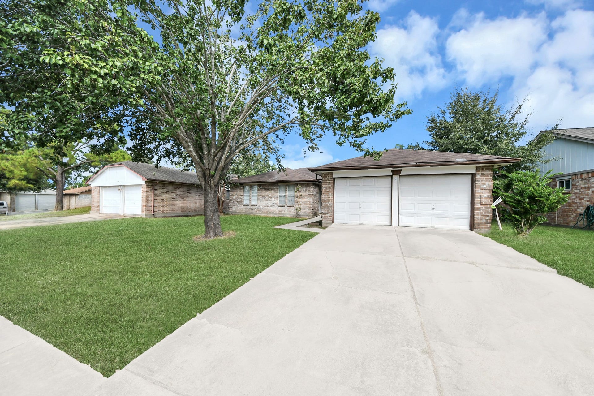1923 Feather Ridge Drive, Missouri City, TX 77489
