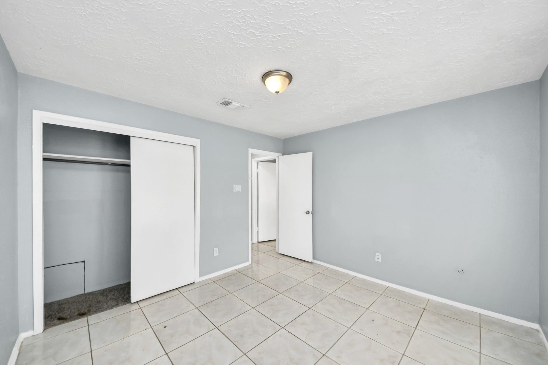 1923 Feather Ridge Drive, Missouri City, TX 77489