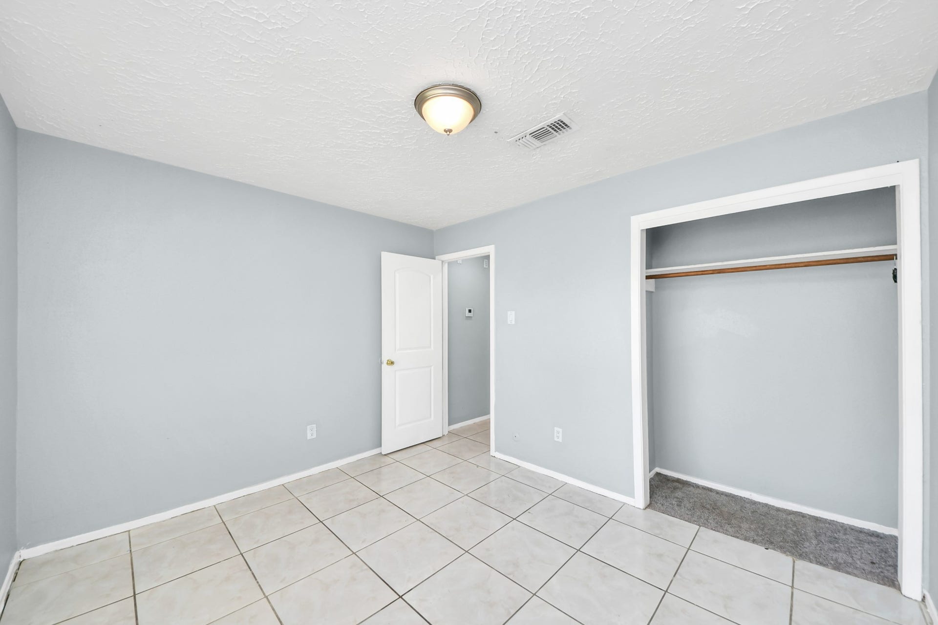 1923 Feather Ridge Drive, Missouri City, TX 77489