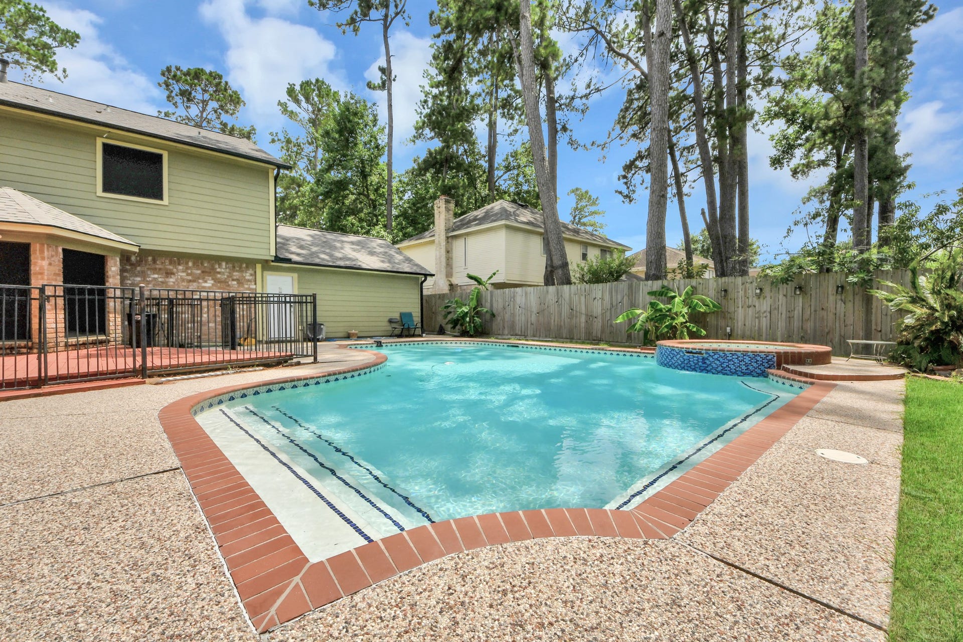 2903 Blue Glen Lane, Houston, TX 77073 2903 Blue Glen Lane, Houston, TX 77073