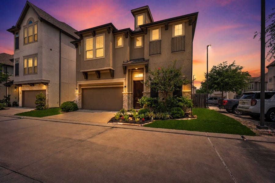 Property photo for 5110 W Lacey Garden Loop, Houston, TX