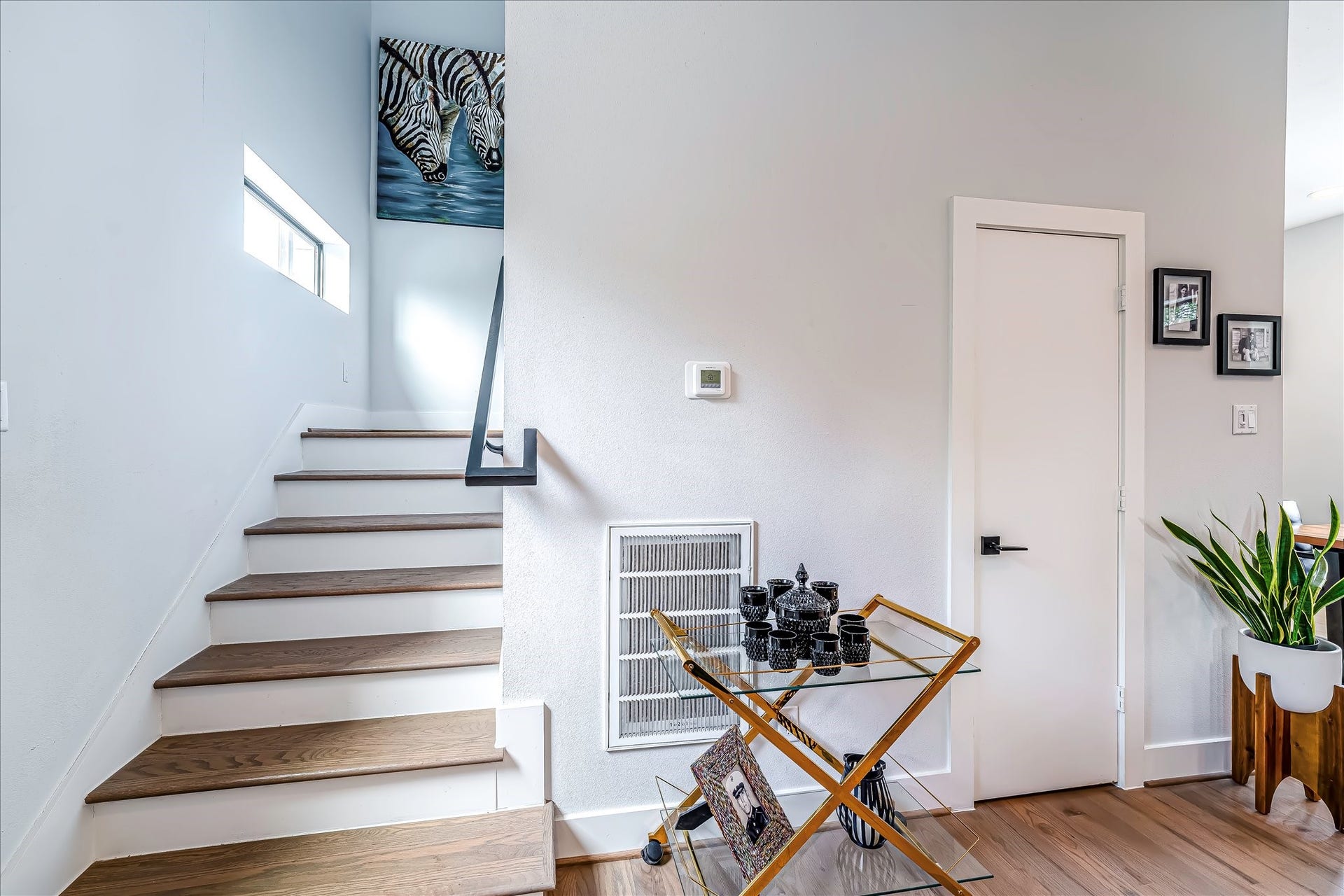 Photos reflect previous furnishings. Home is currently vacant. Furnishings shown are for illustrative purposes only.