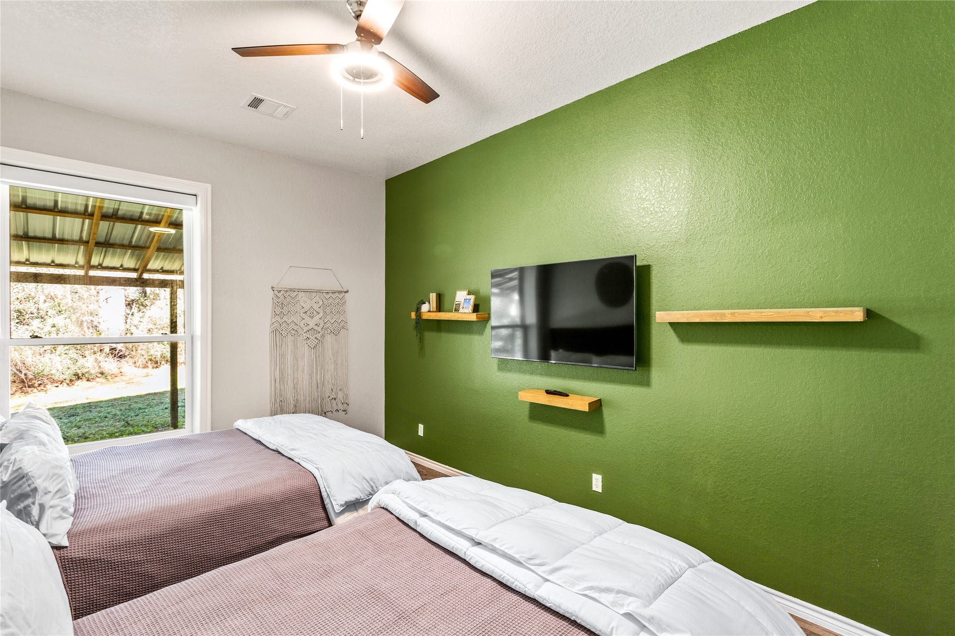 25400 Pine Ridge Road, Hockley, TX 77447 25400 Pine Ridge Road, Hockley, TX 77447
