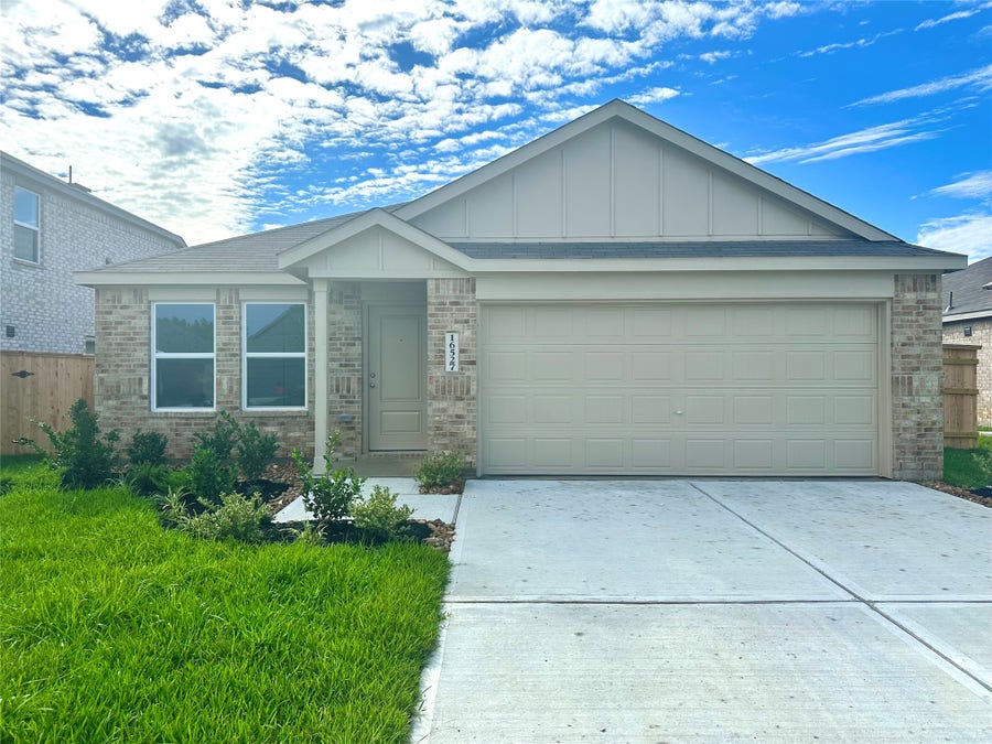Property photo for 16527 Ithaca Pheasant Drive, Splendora, TX