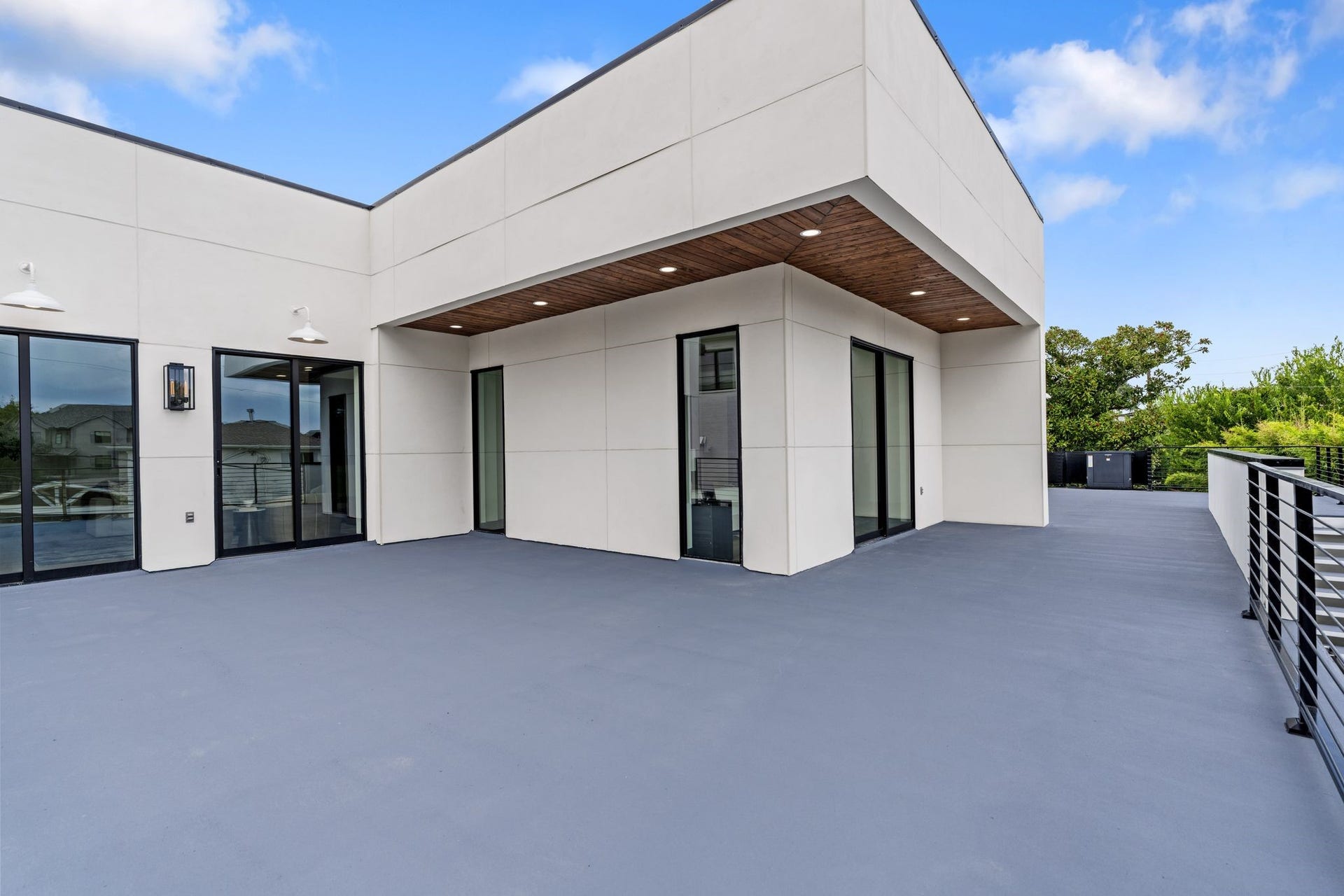5110 Glenmeadow Drive, Houston, TX 77096 5110 Glenmeadow Drive, Houston, TX 77096