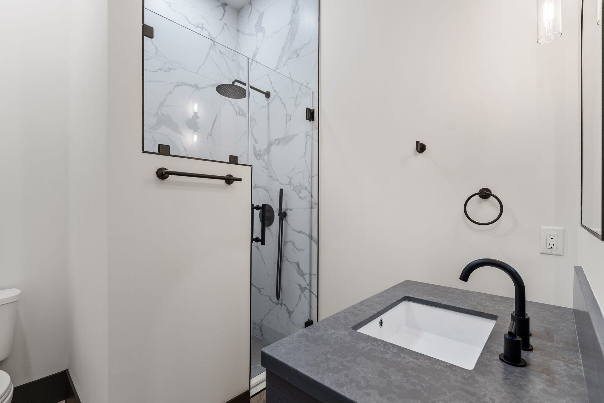 5110 Glenmeadow Drive, Houston, TX 77096 5110 Glenmeadow Drive, Houston, TX 77096