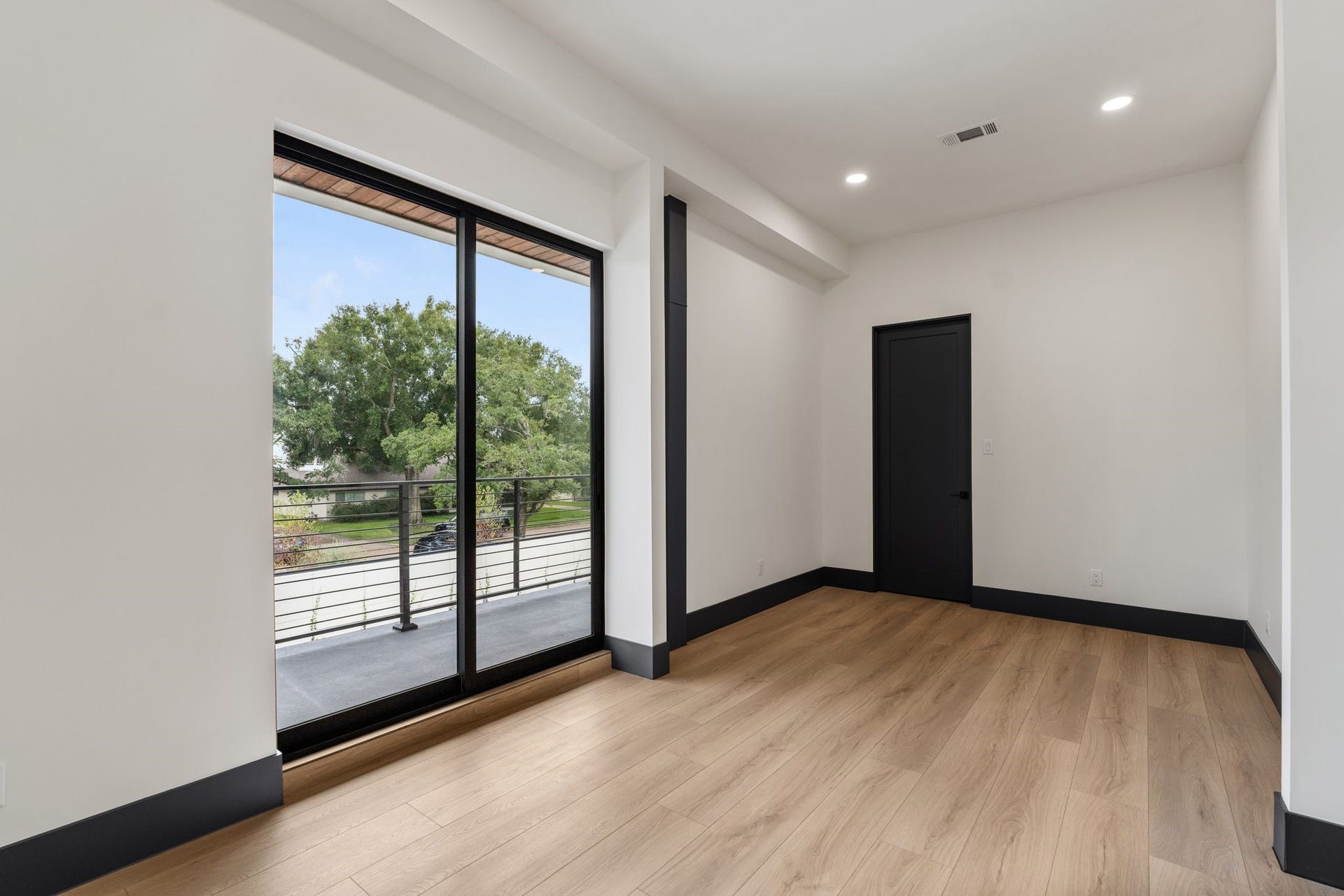 5110 Glenmeadow Drive, Houston, TX 77096 5110 Glenmeadow Drive, Houston, TX 77096