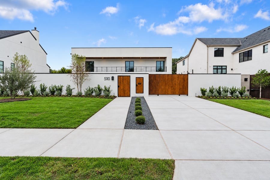 Property photo for 5110 Glenmeadow Drive, Houston, TX