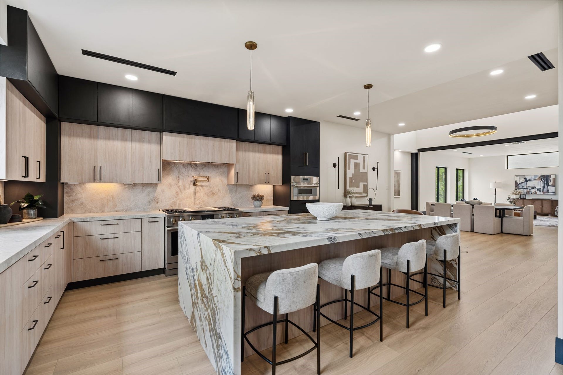 5110 Glenmeadow Drive, Houston, TX 77096 5110 Glenmeadow Drive, Houston, TX 77096