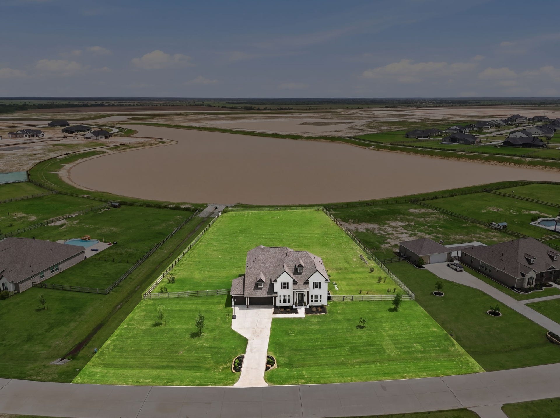 4012 Edgewater Terrace Lane, Waller, TX 77484 4012 Edgewater Terrace Lane, Waller, TX 77484