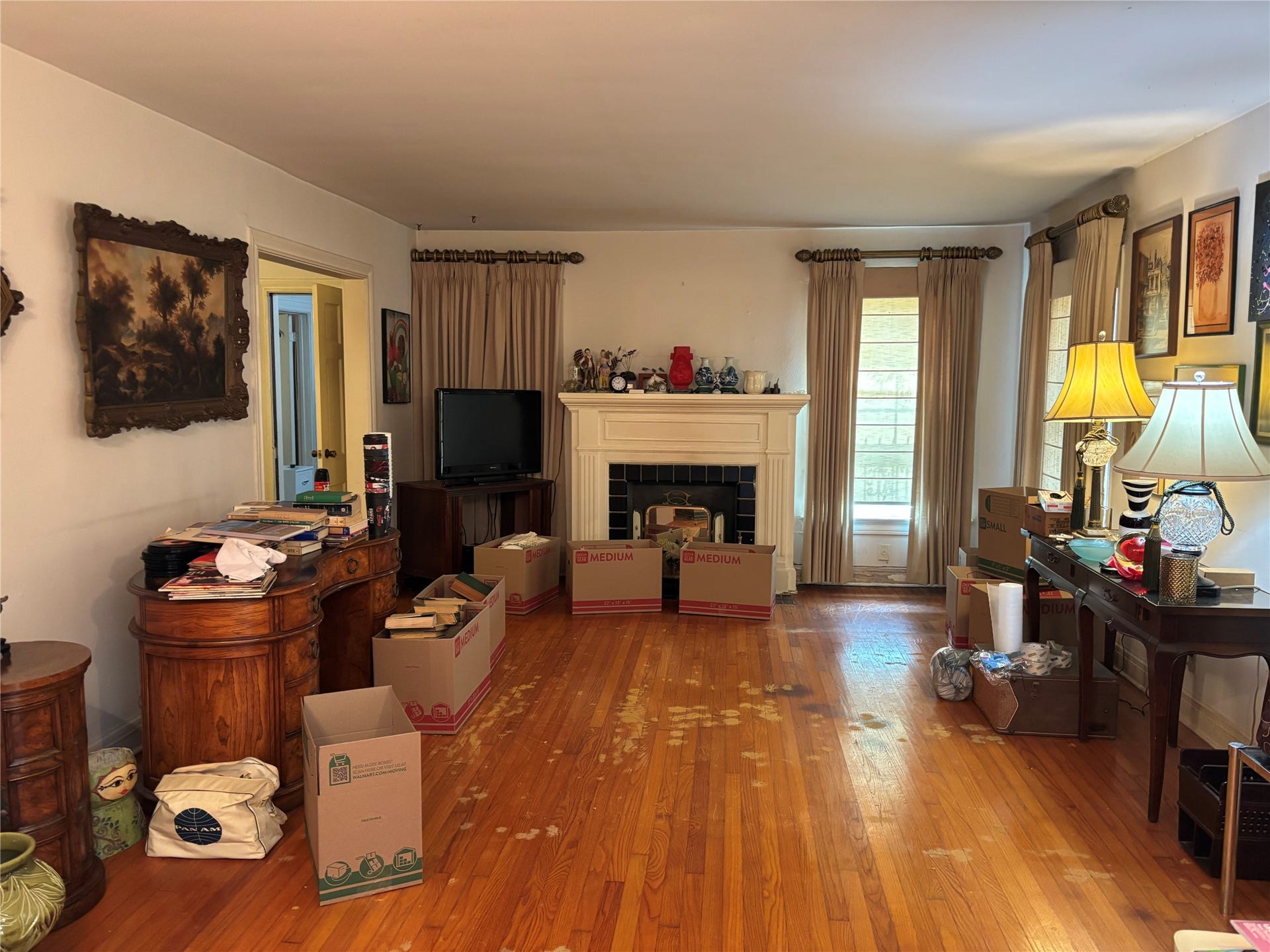 Living Area - Downstairs