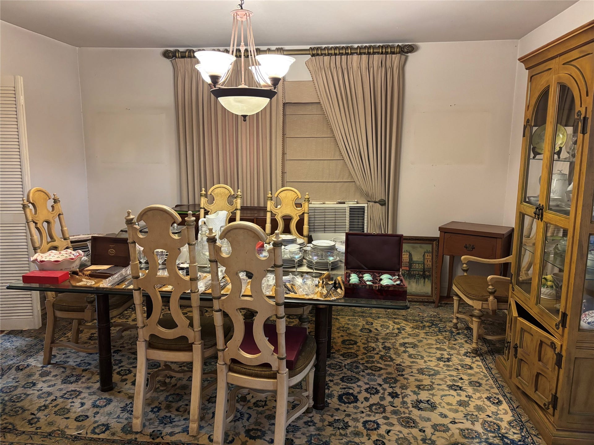 Formal Dinning Room