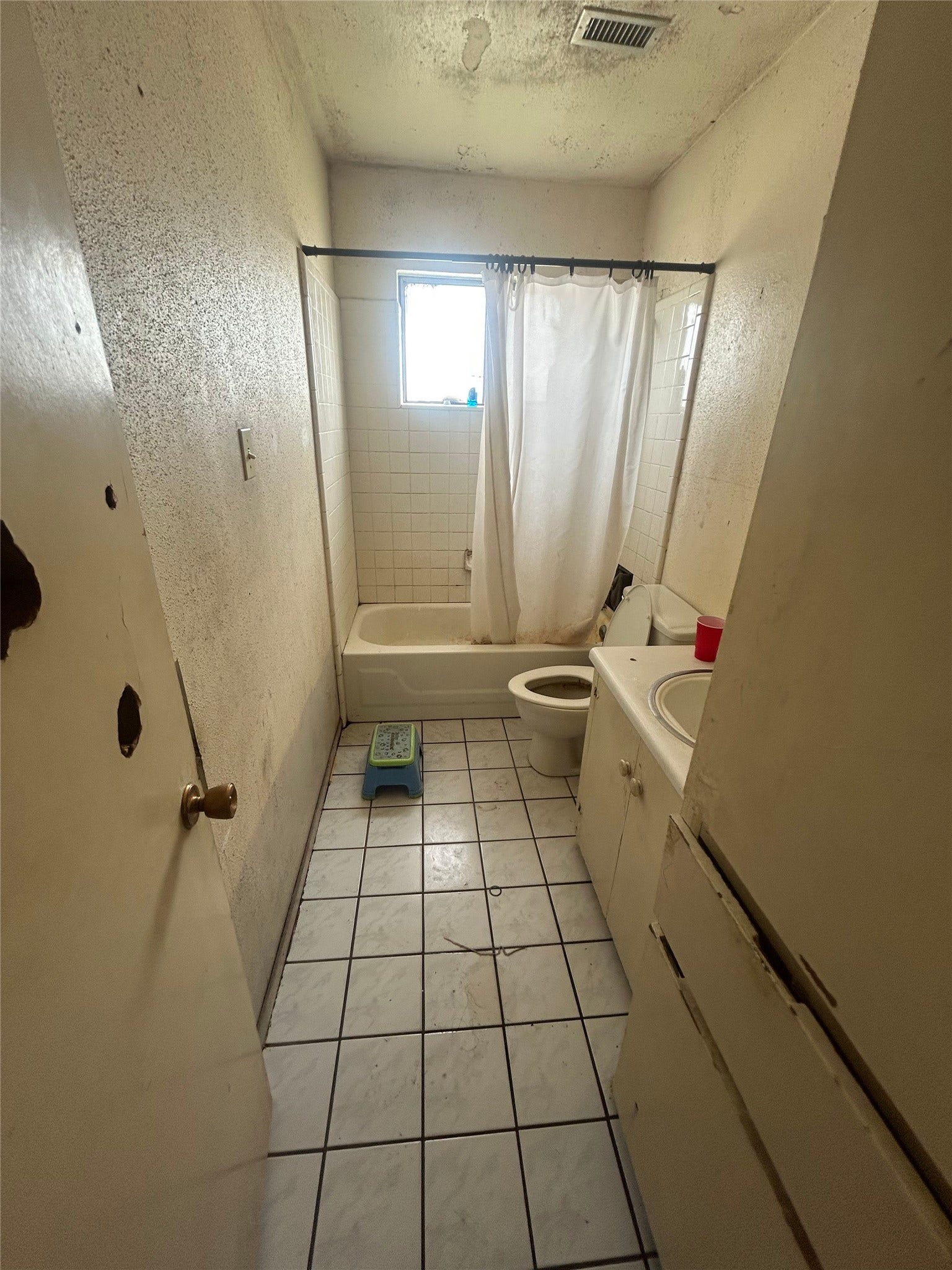 5502 Maywood Dr, Houston, TX 77053 5502 Maywood Dr, Houston, TX 77053