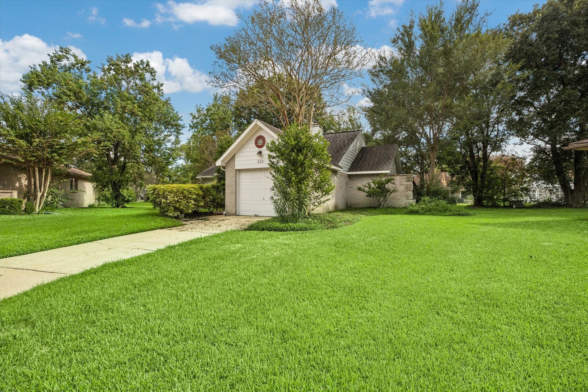 910 Country Place Blvd, Pearland, TX 77584 910 Country Place Blvd, Pearland, TX 77584