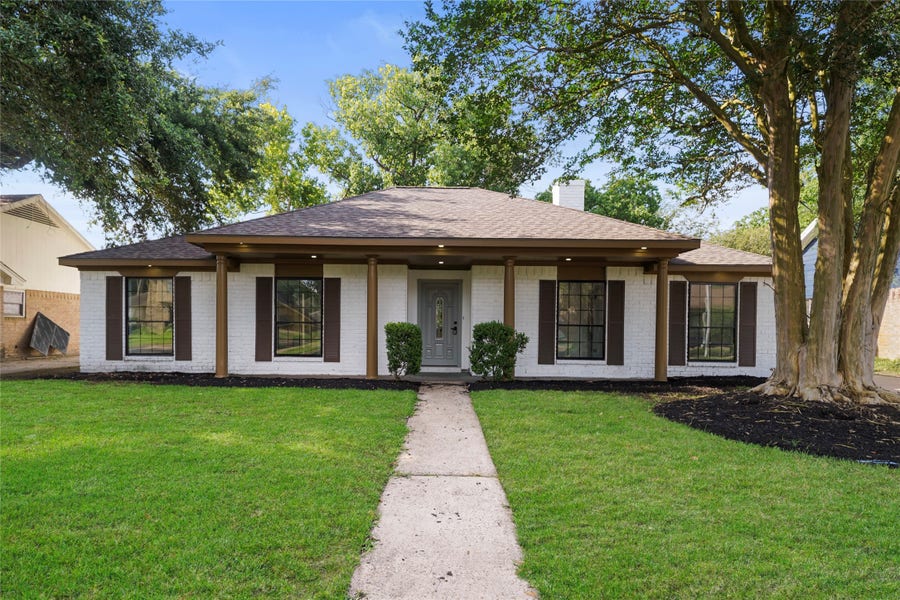 Property photo for 6011 Green Falls Drive, Houston, TX
