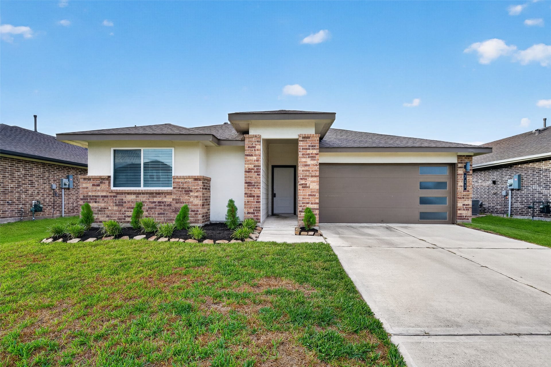711 Boer Plains Drive, Rosharon, TX 77583