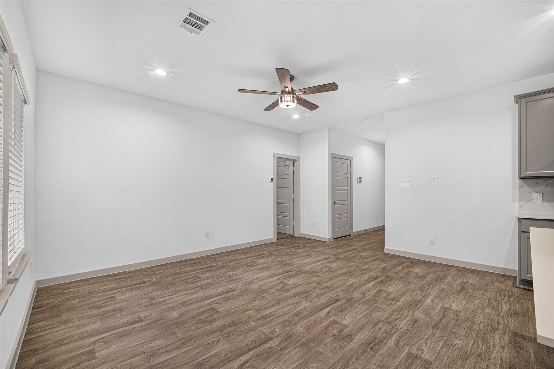 711 Boer Plains Drive, Rosharon, TX 77583