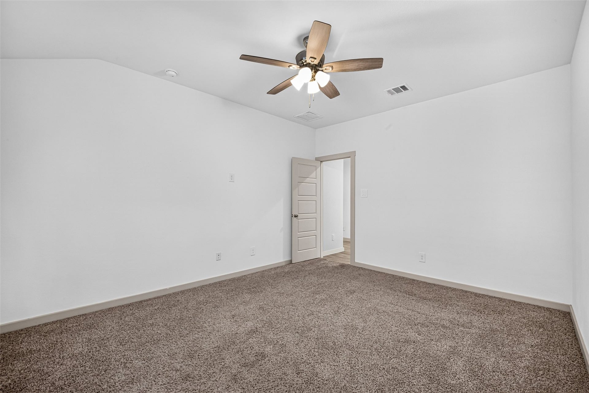 711 Boer Plains Drive, Rosharon, TX 77583