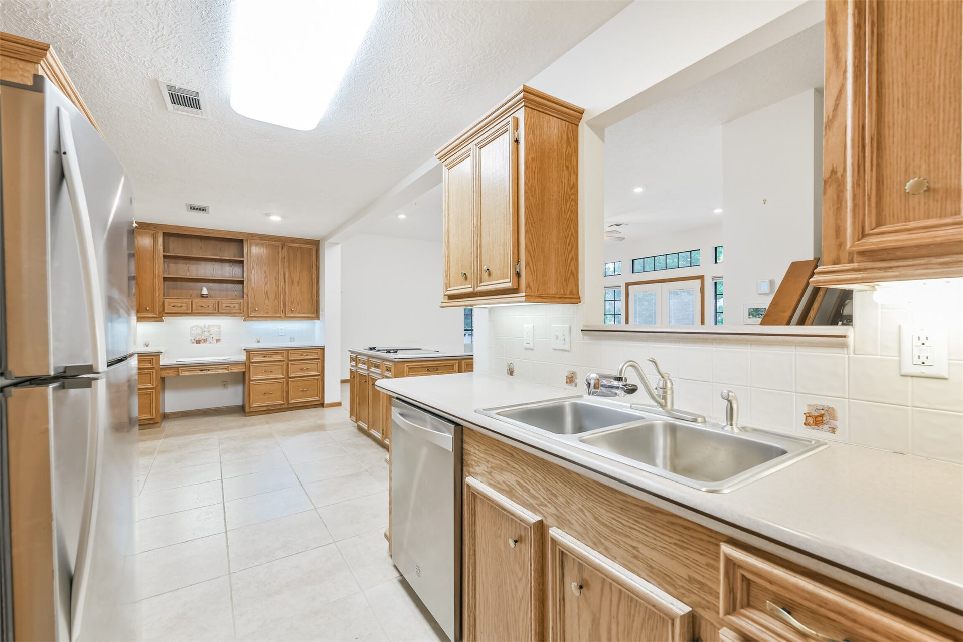 252 Springs Edge Drive, Montgomery, TX 77356 252 Springs Edge Drive, Montgomery, TX 77356