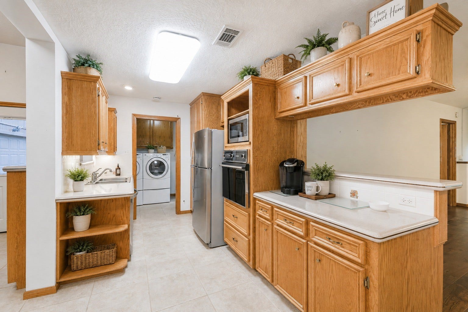 252 Springs Edge Drive, Montgomery, TX 77356 Virtually staged kitchen.
