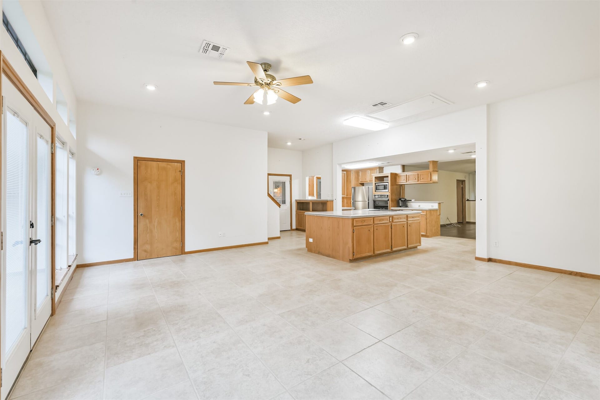 252 Springs Edge Drive, Montgomery, TX 77356 252 Springs Edge Drive, Montgomery, TX 77356