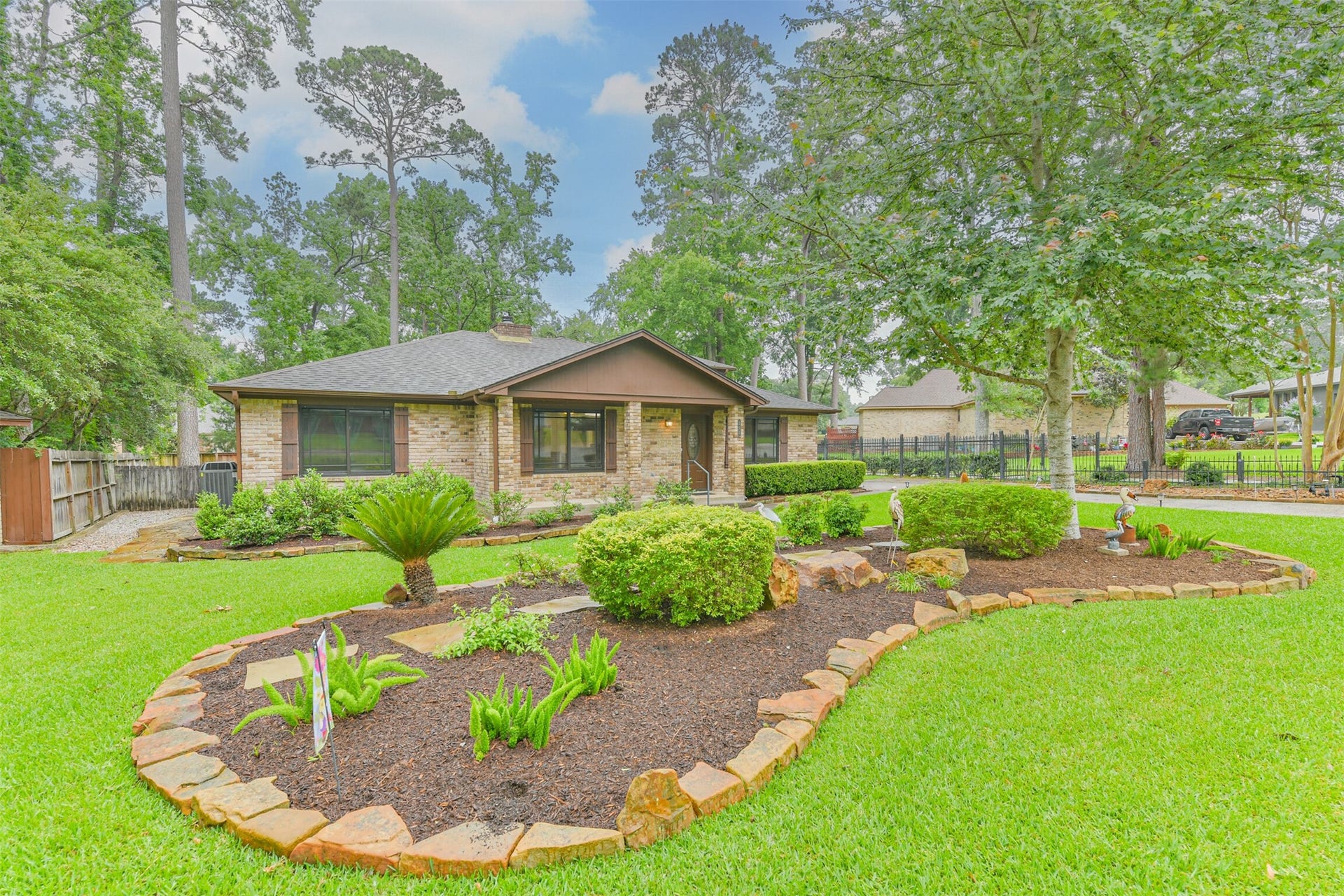 252 Springs Edge Drive, Montgomery, TX 77356 252 Springs Edge Drive, Montgomery, TX 77356