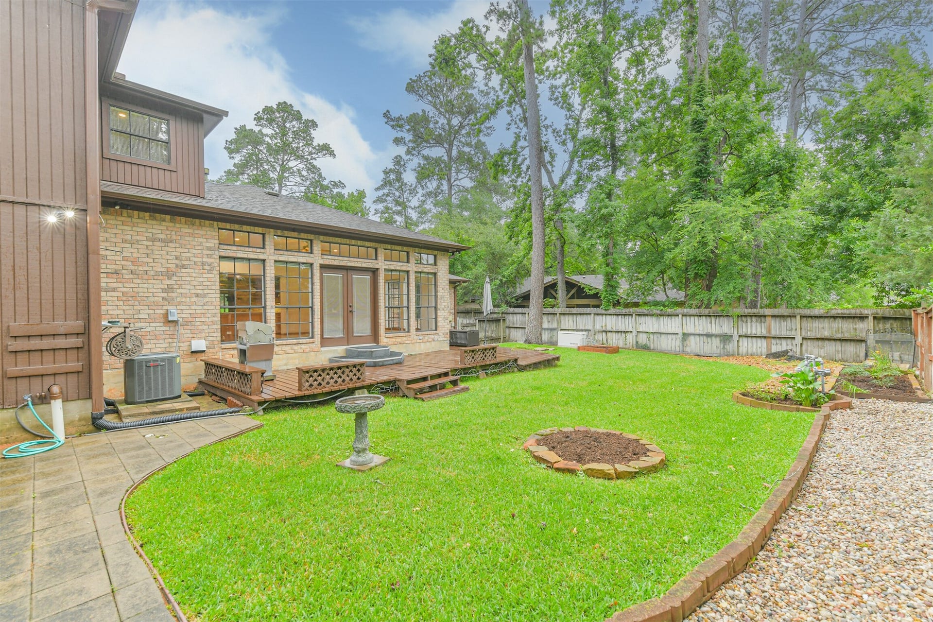 252 Springs Edge Drive, Montgomery, TX 77356 252 Springs Edge Drive, Montgomery, TX 77356