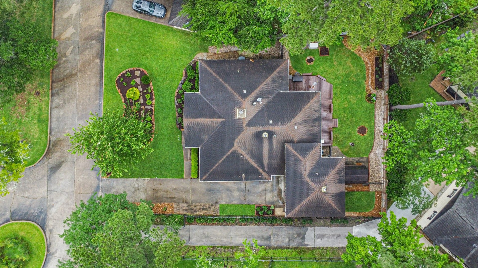 252 Springs Edge Drive, Montgomery, TX 77356 252 Springs Edge Drive, Montgomery, TX 77356