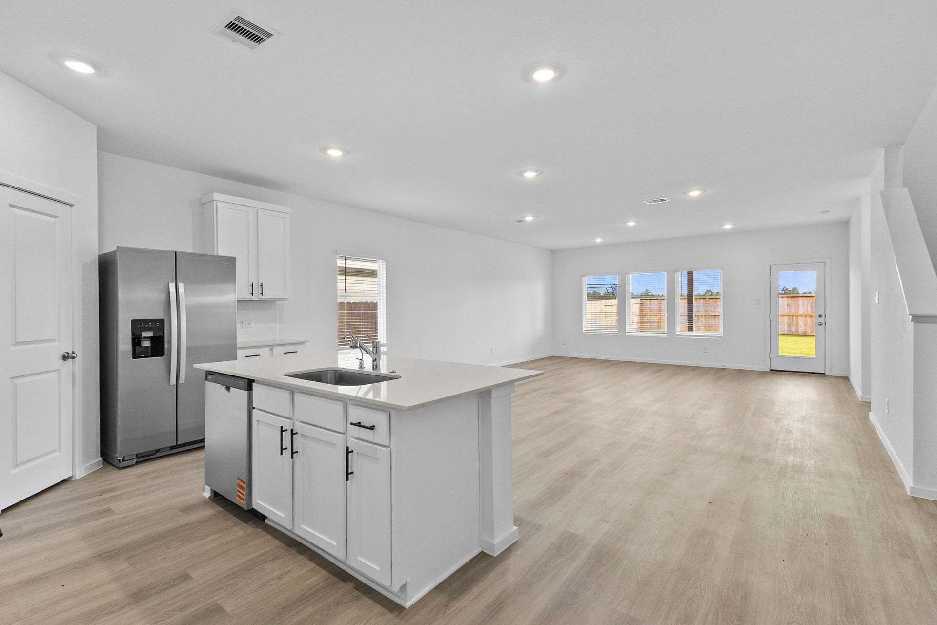 540 Wax Myrtle Way, Hockley, TX 77447