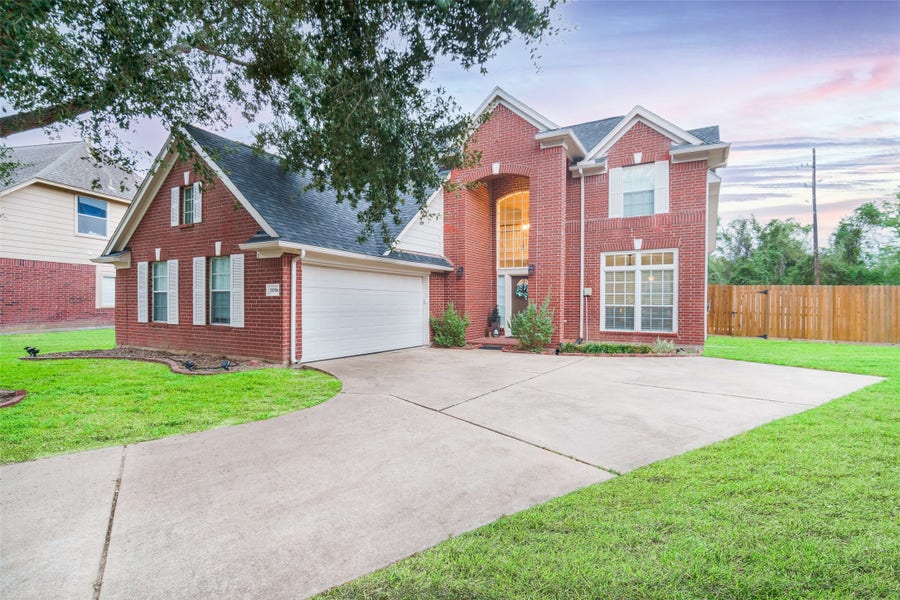 Property photo for 18506 Park Harbor Drive, Houston, TX