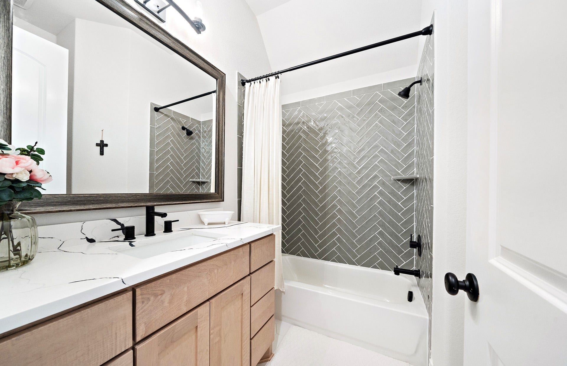 116 Founders Grove Loop, Willis, TX 77318 116 Founders Grove Loop, Willis, TX 77318