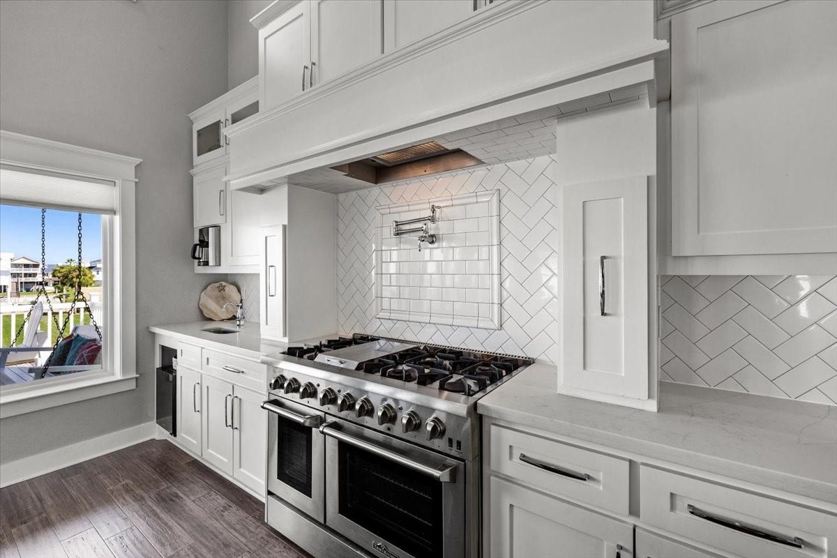 3728 Sabrina, Galveston, TX 77554 Pot filler