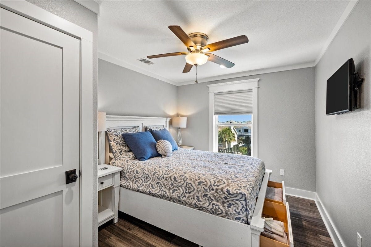 3728 Sabrina, Galveston, TX 77554 2nd bedroom with Tommy Bahama bed with under bed drawers