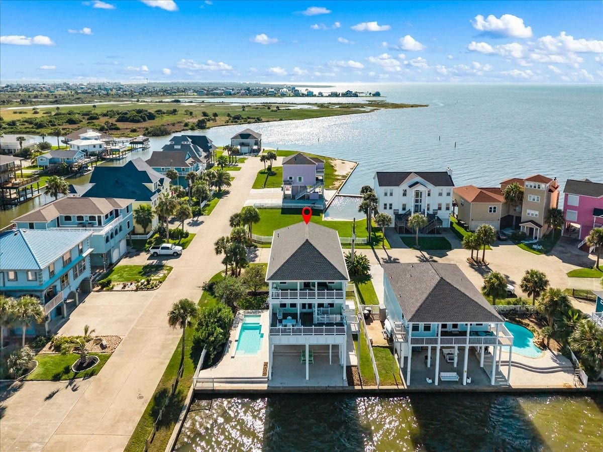 3728 Sabrina, Galveston, TX 77554 Bay Views as far as the eye can see with amazing sunsets