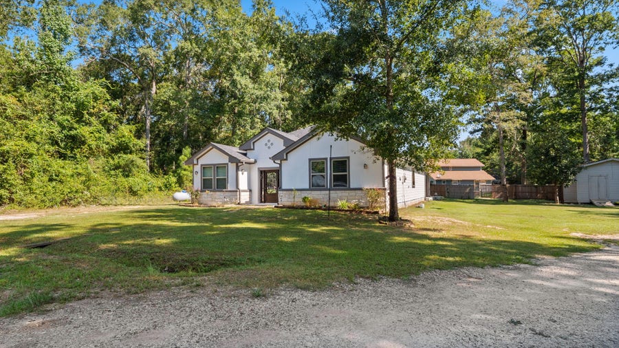 Property photo for 25445 Vine Circle, Cleveland, TX